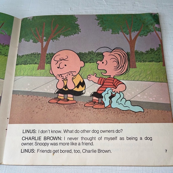 Charlie Brown Records Presents Snoopy, Come Home: Read-Along Book and Record - Picture 11 of 12